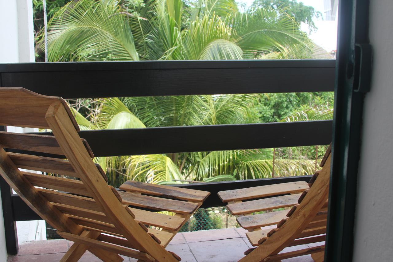 Hotel Mayflower Puerto Escondido  Dış mekan fotoğraf