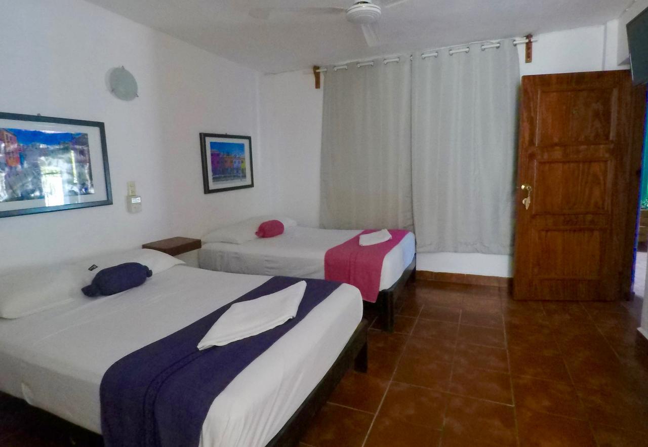 Hotel Mayflower Puerto Escondido  Dış mekan fotoğraf