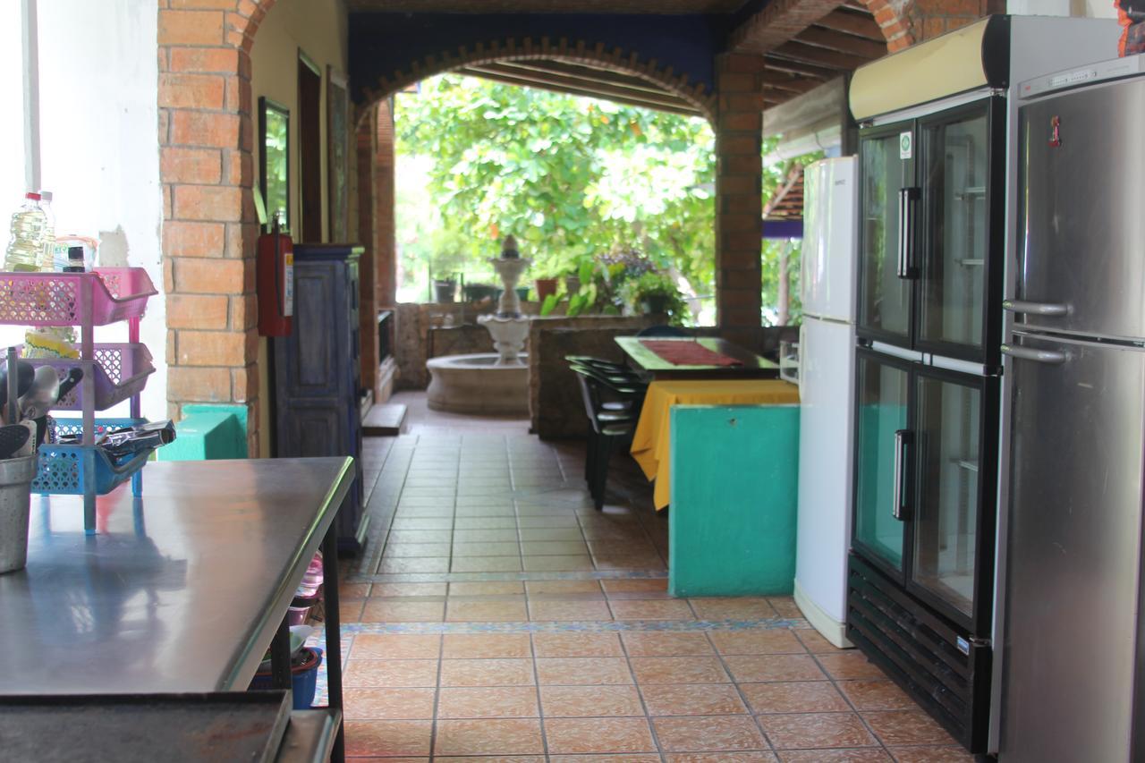 Hotel Mayflower Puerto Escondido  Dış mekan fotoğraf